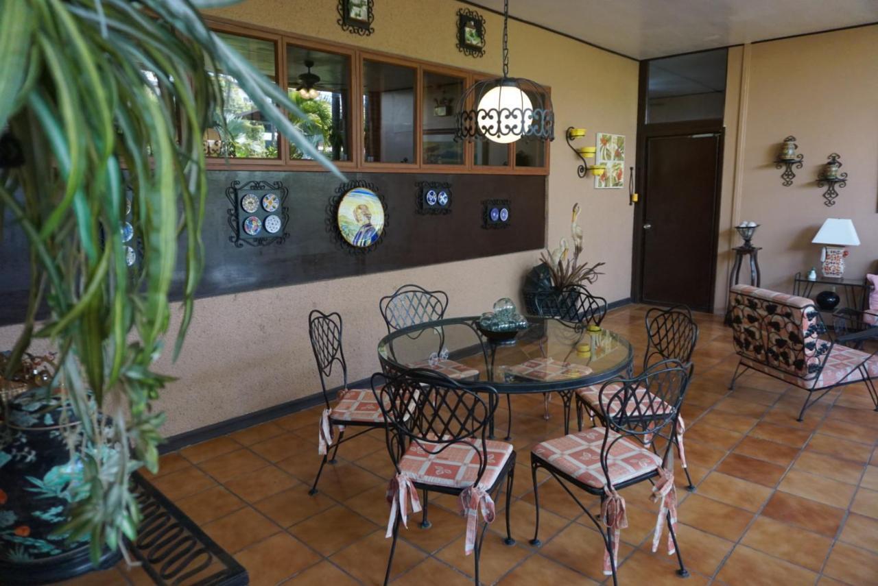 Victoria'S Haven Bed and Breakfast Dumaguete City Eksteriør billede